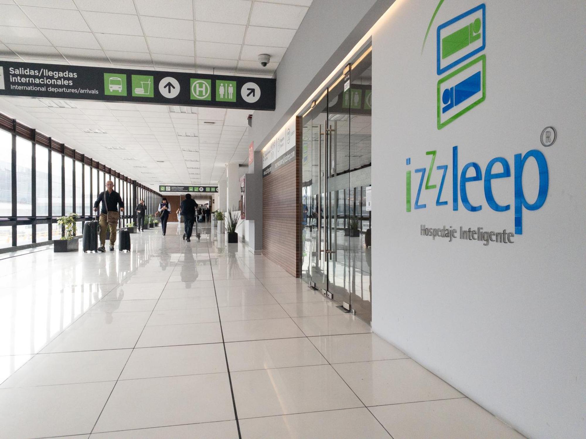 Hotel Izzzleep Aeropuerto Terminal 1 Mexiko-Stadt Exterior foto
